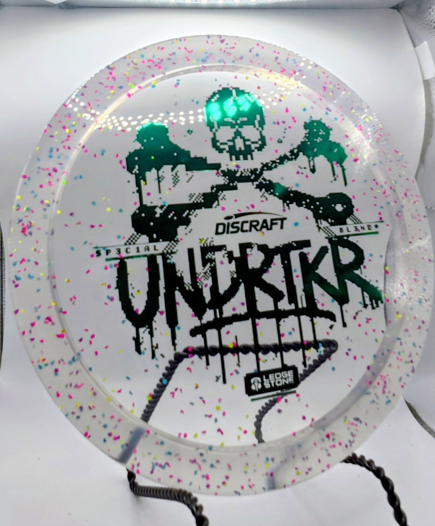 Ledgestone Stiff CryZtal Confetti Undertaker